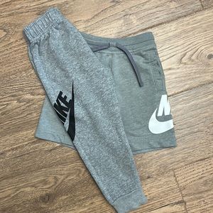 Boys 4T Nike Swoosh shorts and sweats